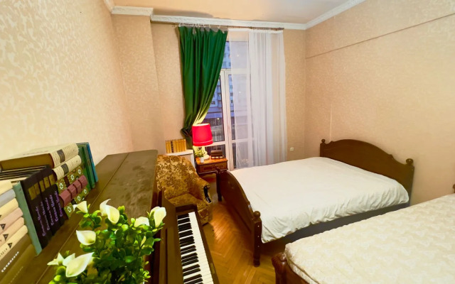 Sokolnicheskaya Slobodka Flat