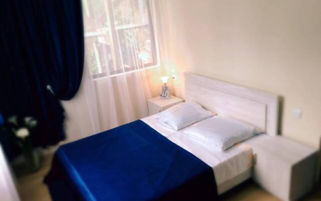 Holiday House Green Cape Batumi Guest House