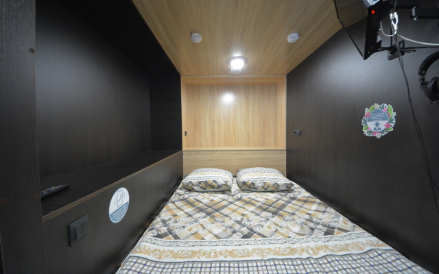 Capsule Aloha Hotel