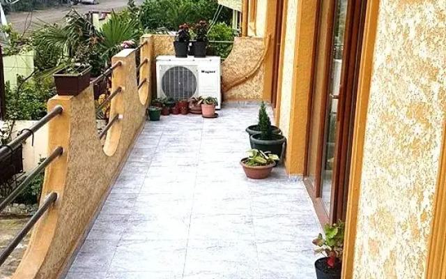 Dom Okolo Morya Guest House