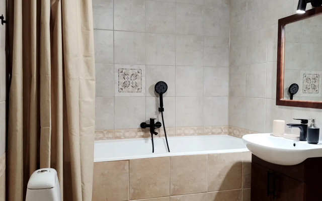 V Samom Tsentre S 4 Razdelnymi Mestami Flat