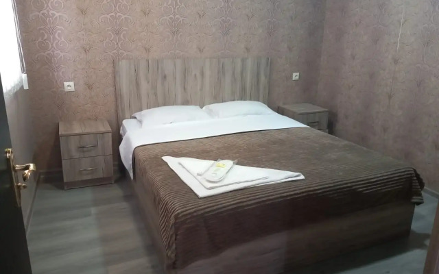Star Zvartnoc Hotel