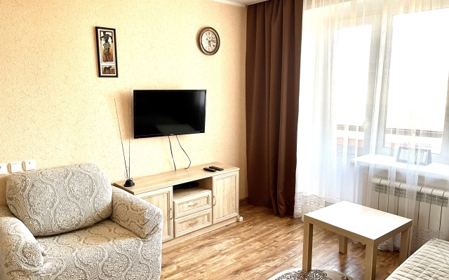 Studiya Na Tihonova Mirnydom Apartments