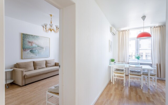 Three-Bedroom Apartment on Tverskaya