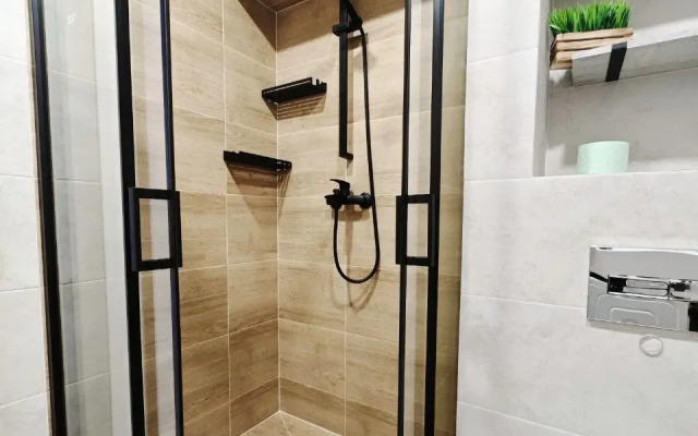 S Dizaynerskim Remontom I Vidom Na More Flat