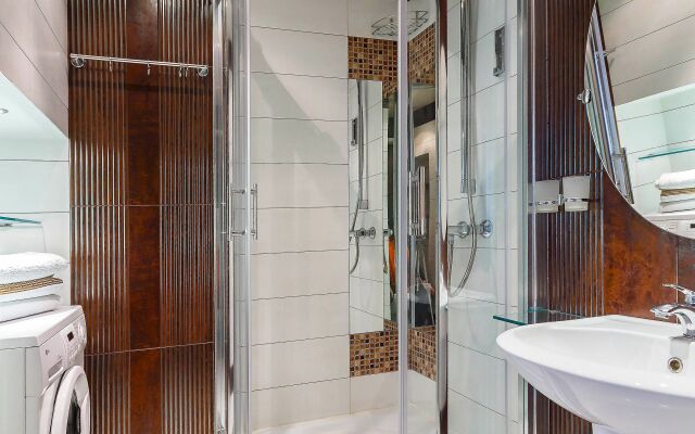 Apartments Deluxe on Karla Marksa Street - Minsk