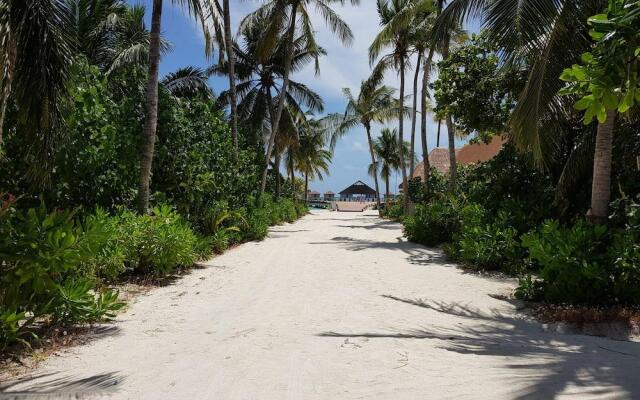 Отель Cinnamon Velifushi Maldives