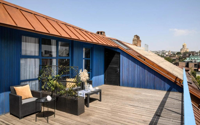 Blue Balcony Hotel