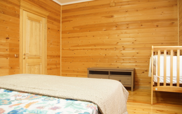 U Granitnogo Kan'ona Chalet