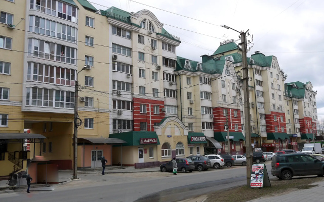 Kvartira Atmosfera Set' Apartamentov i Kvartir Posutocno v Lipecke Sepot Cvetov Mesto Gde Kazdaa Detal' Sozdana Dla Vasego Komfortnogo Otdyha
