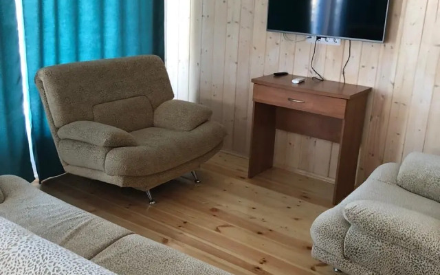 Roza Vetrov Guest House