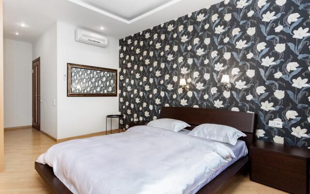 Lyuksovye Apartamenty Dve Spalni Dva Sanuzla Apartments
