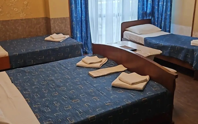 Guest house Zolotaya Villa Bugenvilliya
