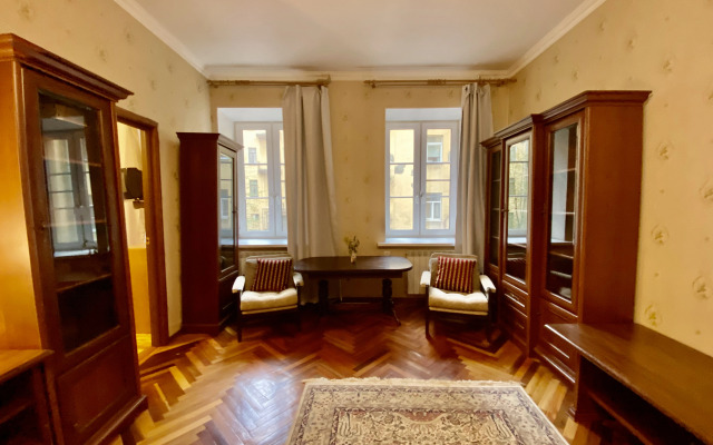 Апартаменты У Банковского Моста