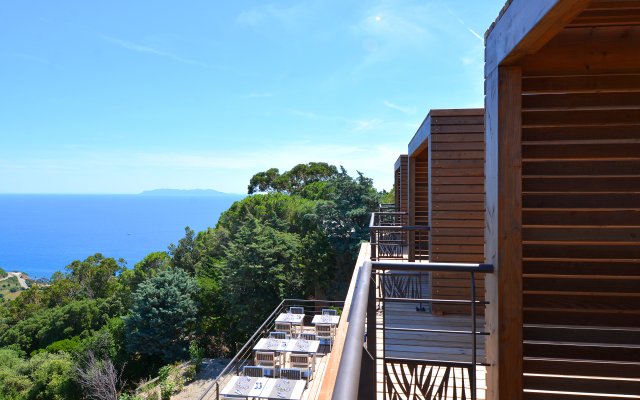 Le Tomino Hotel