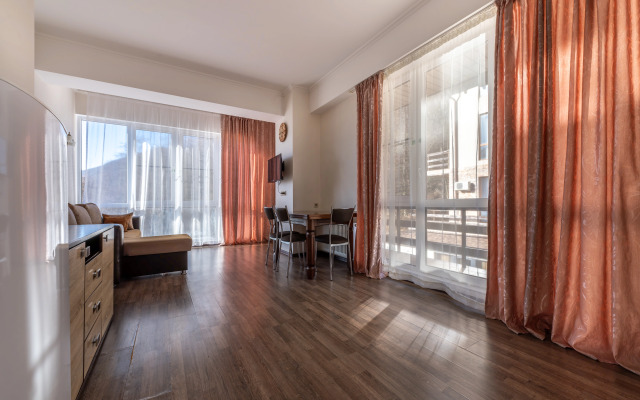 Oplot - Klassicheskie s balkonom i vannoj 8 Apartments