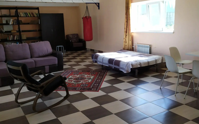 Uyutny Vozle Lesa Guest house