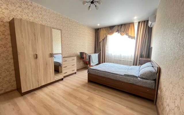 Royal Aurora Yevrodvushka Na Makhalina Apartments