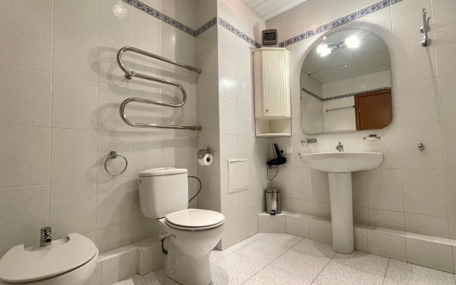 Prostornaya 3kh-Komnatnaya V Istoricheskom Tsentre Flat