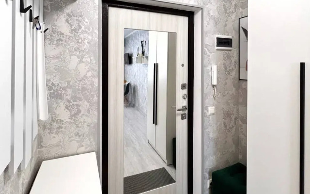 V Tsvete Zhizn Flat
