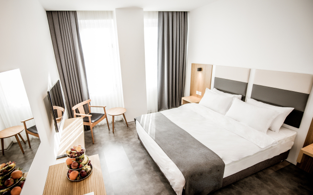 Ingate Suite Hotel