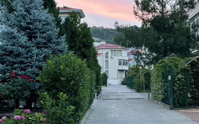 Апартаменты Flora&Komfort 2