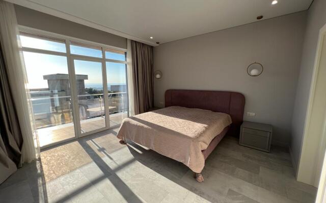 Dizaynerskaya S Vidom Na More Villa