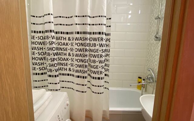 Апартаменты На Расковой