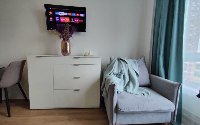 Dizaynerskaya Studiya U Metro Ozyornaya Flat