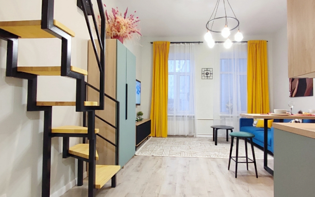 Dvukhurovnevy Chetyrekhmestny Nomer Flat