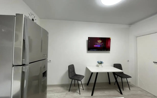 Uyutnaya Studiya V Tsentre Flat
