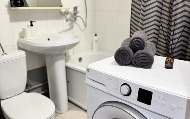 Квартира Малахова 164