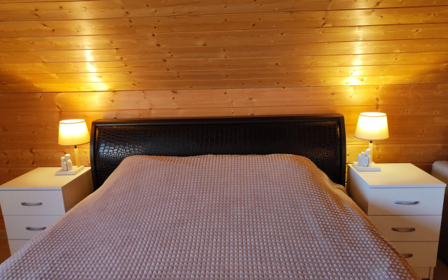 Private house Tikhiy Ugolok, Suzdal, Ulitsa Molodezhnaya, Dom 9A