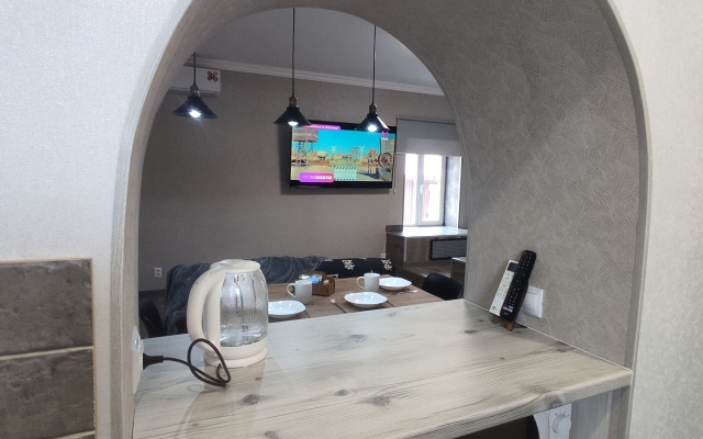 Na Prospekte Kirova 9 Flat