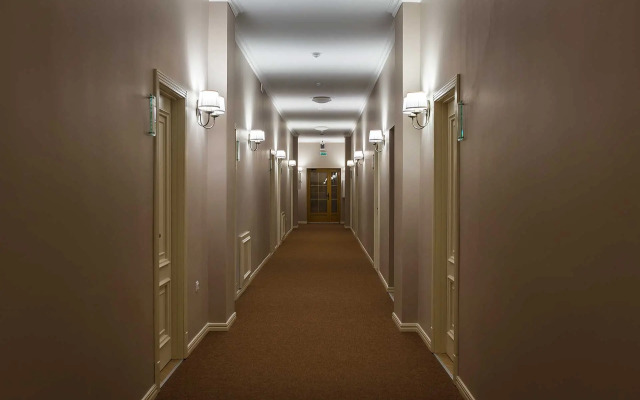 Mariinskiy Hotel