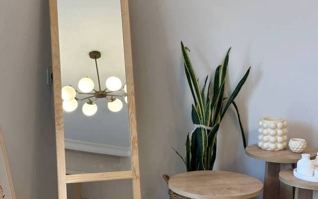 Bolshaya ryadom s Morem Flat