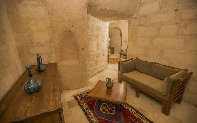 Helike Cave Suites