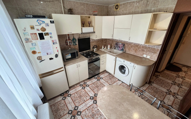 Ryadom s TTs Saturn Apartments