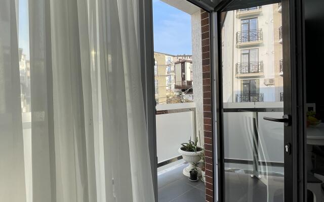 Green Palace Apartments