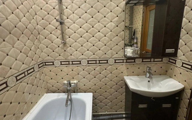 Stilnaya I Uyutnaya Okolo Zheleznodorozhnogo Vokzala Flat