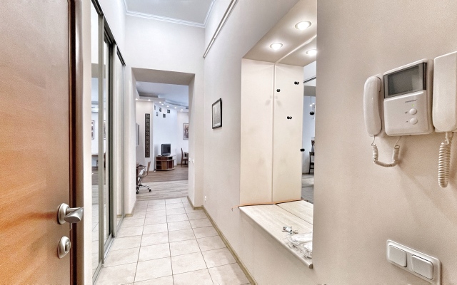 Апартаменты Elite Realty на Караванной 11