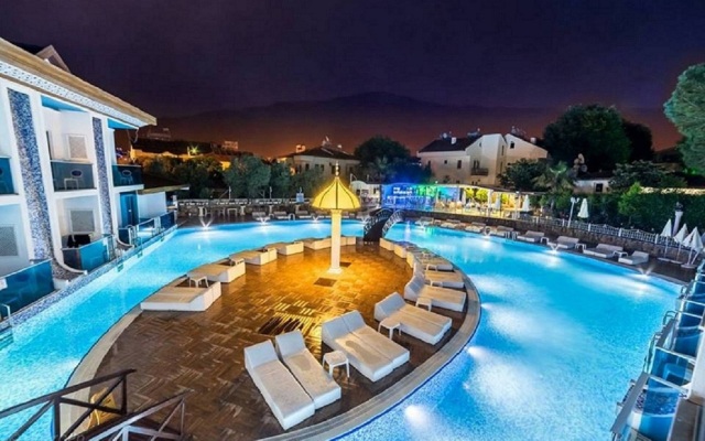 Ocean Blue High Class Hotel