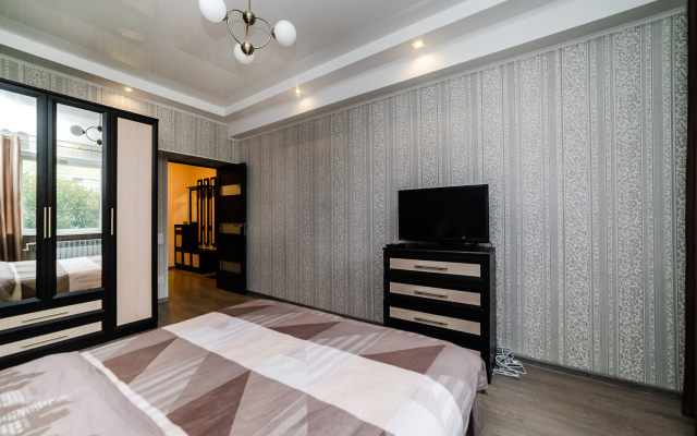Na Kutuzovskiy Proyezde 4k3 Flat