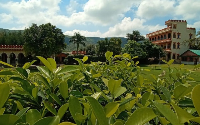 The Country Side Resort Hotel