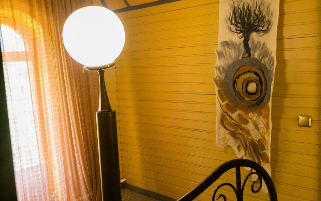 Oreshek Guest House