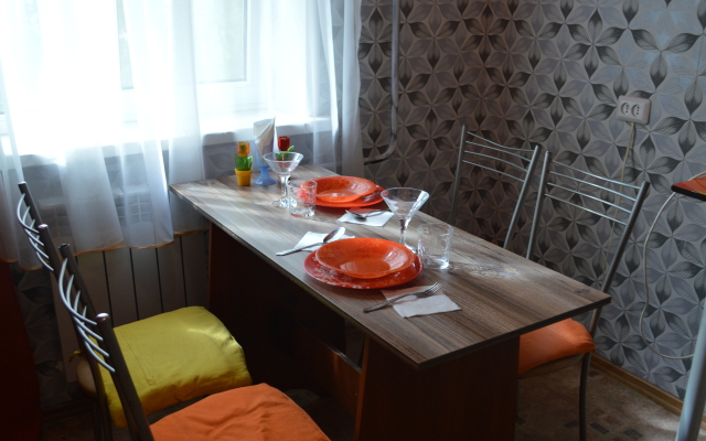 2-kh komnatnaya v centre goroda na 6 chelovek Flat