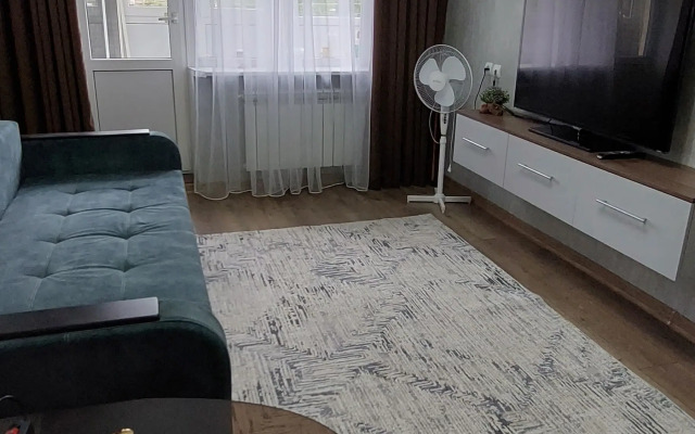 Flat Uyutnaya Dvushka Ryadom S Detskim Plyazhem