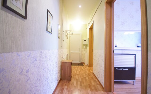 Апартаменты Sutkispb на Малой Морской 6