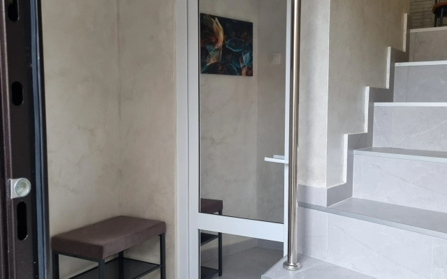 Na Sobornoy м Tsvetnike Flat