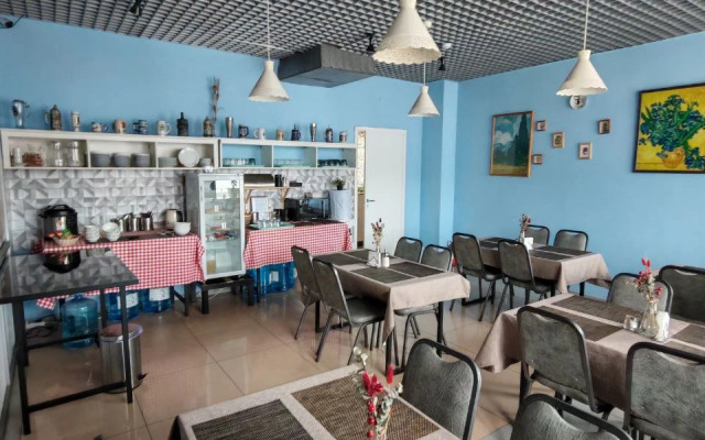 Chemodan Hotel